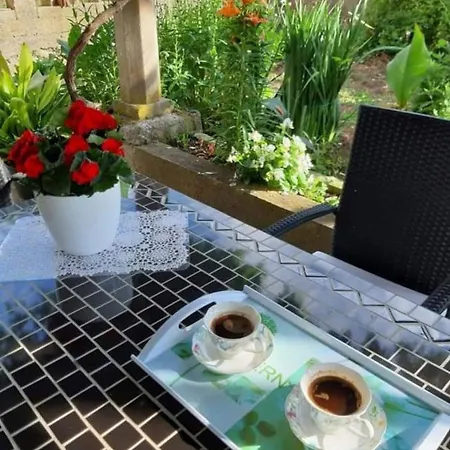 House Gardenia House * Janjina